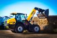 With the sharp turning radius, the ALT950 telescopic articulated loader is capable of performing U-turns in confined job sites, making 44-degree turns in either direction. 