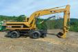 Customers can view this Cat M318 wheeled excavator. 