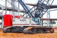 For the project in Fort Bend County, Big B Crane purchased a new Link-Belt Cranes 300-ton 348 Series 2 lattice crawler crane. 