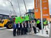 Officials from L.A. County Sanitation Districts, Warrior Machinery and LiuGong were on hand for the announcement, including LiuGong Chairman Zeng Guang’An and Dave Bolderoff, Fleet Manager, L.A. County Sanitation Districts. 