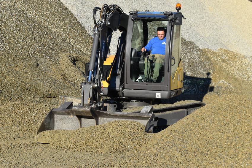 The unique boom design of the Mecalac 6-MCR allows it to push more powerfully than a traditional skid steer.