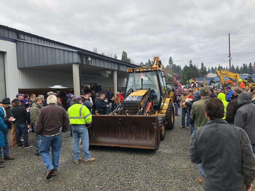 This Caterpillar 430D IT backhoe sold for $35,000.
