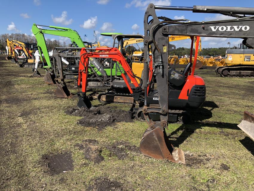 A wide array of excavators went on the auction block during the Jeff Martin Florida Auctions.