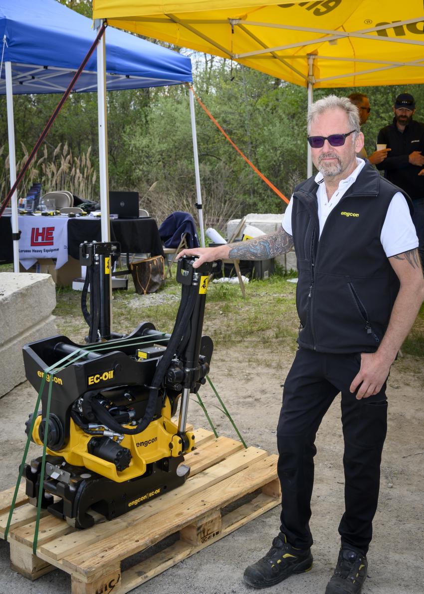 Åke Johansson, product specialist/sales of Engcon North America Inc. in North Haven, Conn., was ready to talk about the Engcon station with a EC-Oil tiltrotator.
(Sheila Capetta photo)