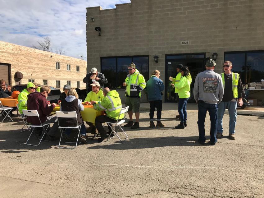 Waves of contractors and municipality teams from around Chicagoland flowed in throughout the day to enjoy freshly grilled brats with all the fixings and close-up product demos provided by CE Rentals and The Sandbagger Co. 
