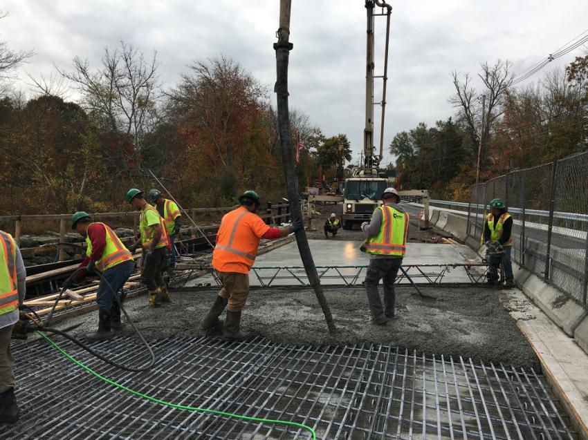 Workers are installing new catch basins and drainage pipes, and continue demolition of old Carolina Bridges components in Charlestown/Richmond.