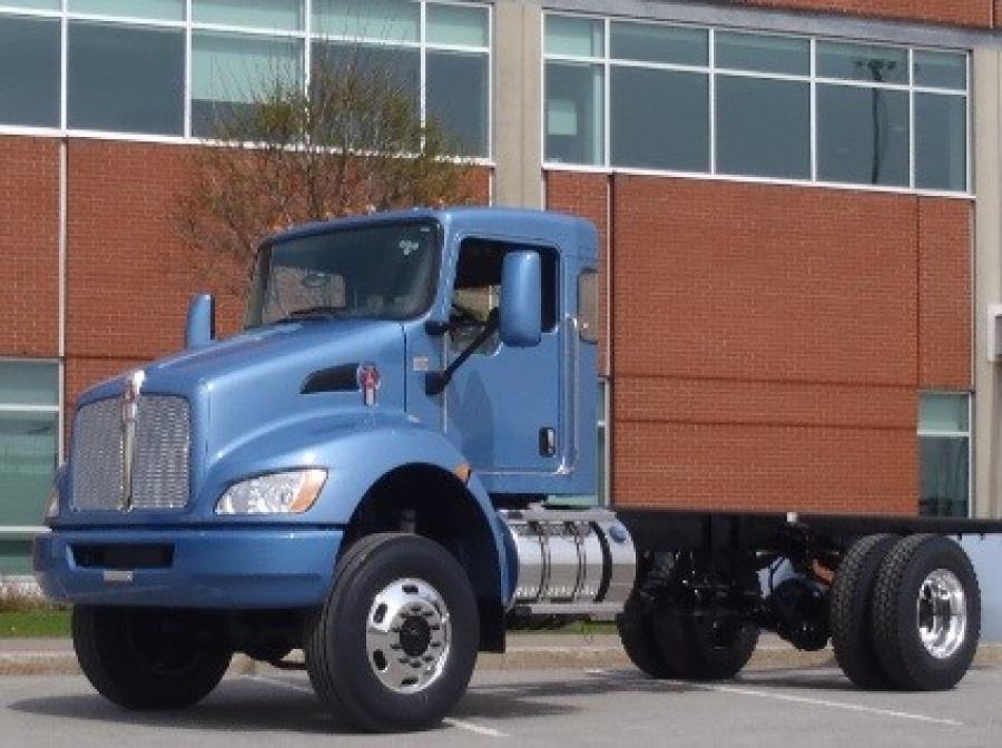 The new front drive axle is available for order in ratings ranging from 10,000 to 14,000 lbs. (4,536 to 6,350 kg) on Kenworth T270s and T370s equipped with a PACCAR PX-6 engine.