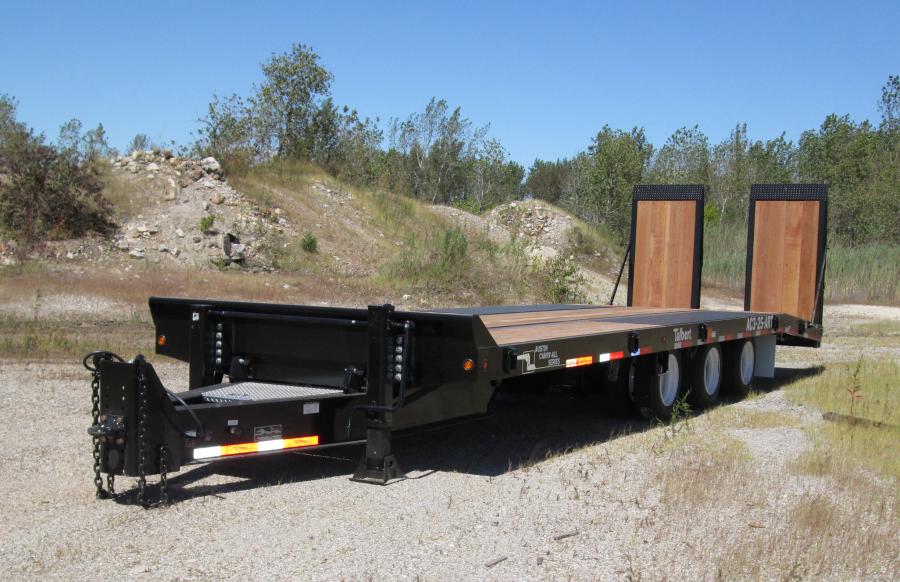 Talbert Manufacturing’s AC3-25-ART, the newest air ramp (Air) tilt series trailer model, features an ultra-low load angle of 7 degrees with a 33-in. (84 cm) deck height for optimal view of the equipment and surroundings while hauling.