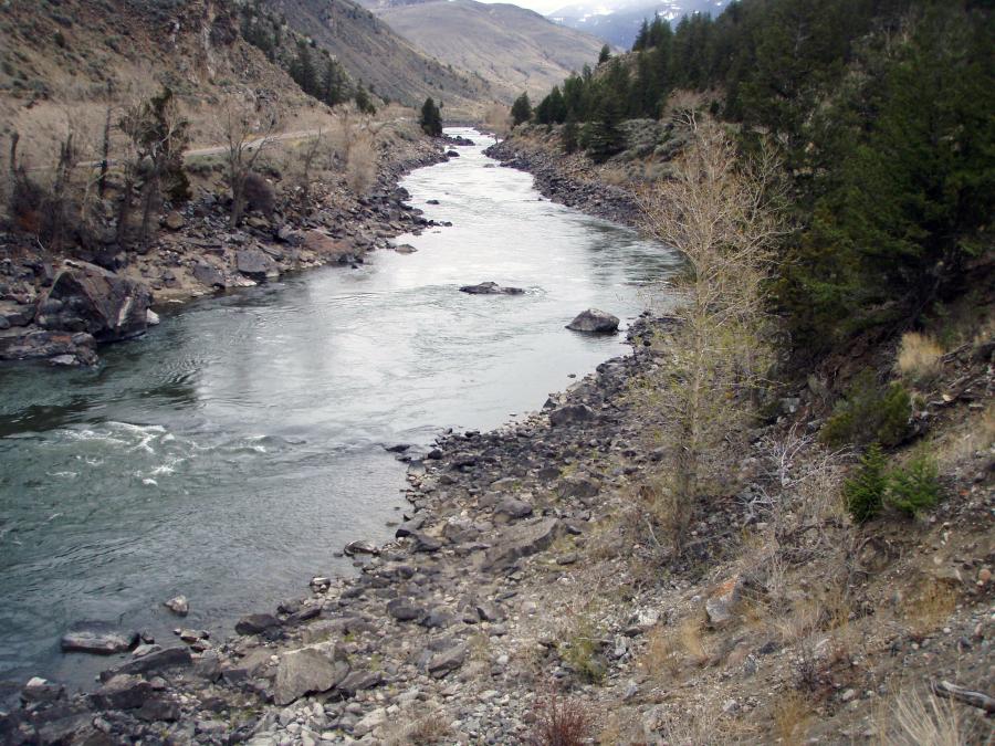 Officials say building a $57 million concrete dam and fish bypass channel along Montana’s Yellowstone River offers the cheapest way to help an endangered species that dates to the time of dinosaurs.