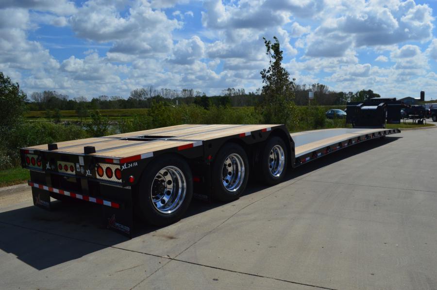 Featuring a loaded deck height of 12 in. (30.5 cm) with 4 in. (10 cm) of ground clearance and an empty weight that easily allows scaling to maximum payload, the XL Mini-Deck HDG is now available with a capacity rating of 80,000 lbs. (36,287 kg) overall and 80,000 lbs. in 16 ft. (4.8 m) concentrated.
