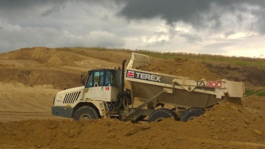 Five Terex Trucks 31 ton (28 t) capacity TA300s have been selected to take part in the expansion of the North Autobahn (A5), which will form a modern highway between Vienna in Austria and Brno in the Czech Republic.
