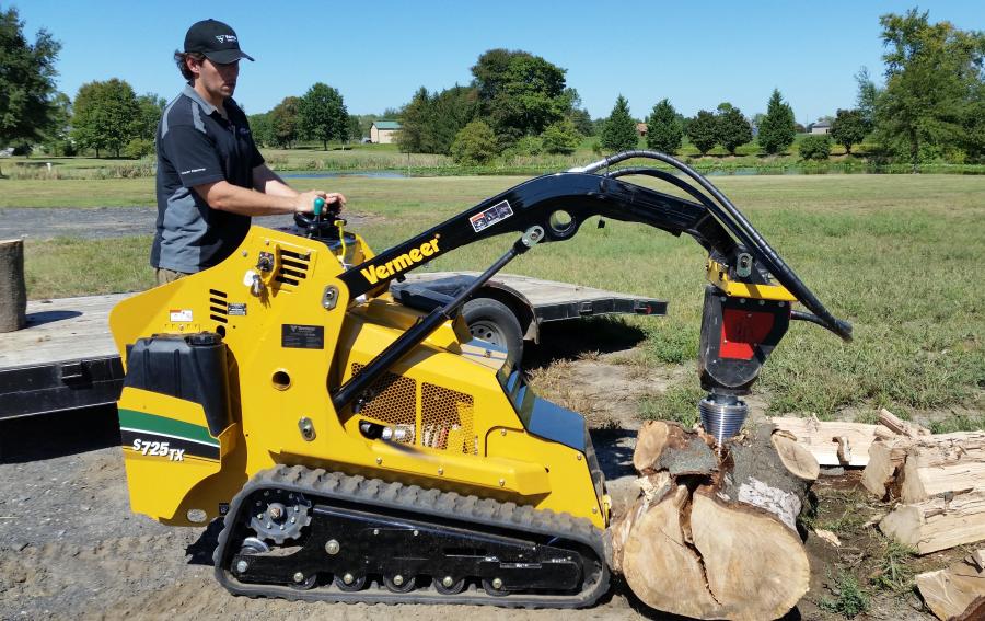 Eric Ransome demonstrates the Black Splitter mounted on a Vermeer S725TX Mini Skid Steer at a recent on-site demonstration.