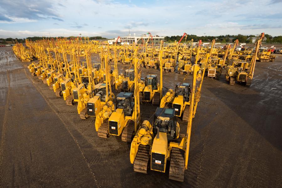 As the pipeline construction event of the year, with more than 175 crawler pipelayers and other equipment up for sale, bidders turned out in huge numbers on site and online from around the world.