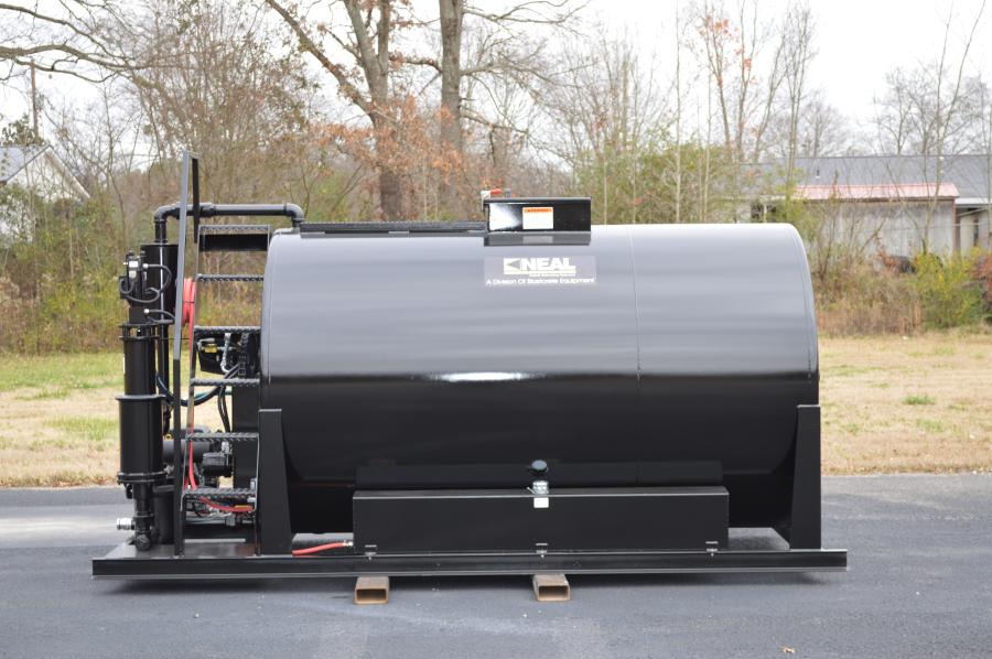 Neal Manufacturing’s 1,500-gal. (5,678 L) capacity 1500S skid-mounted sealcoating machine features a variable speed control and produces as much as 100 gpm (378.5 Lpm) for coverage up to 40 percent faster than diaphragm systems.