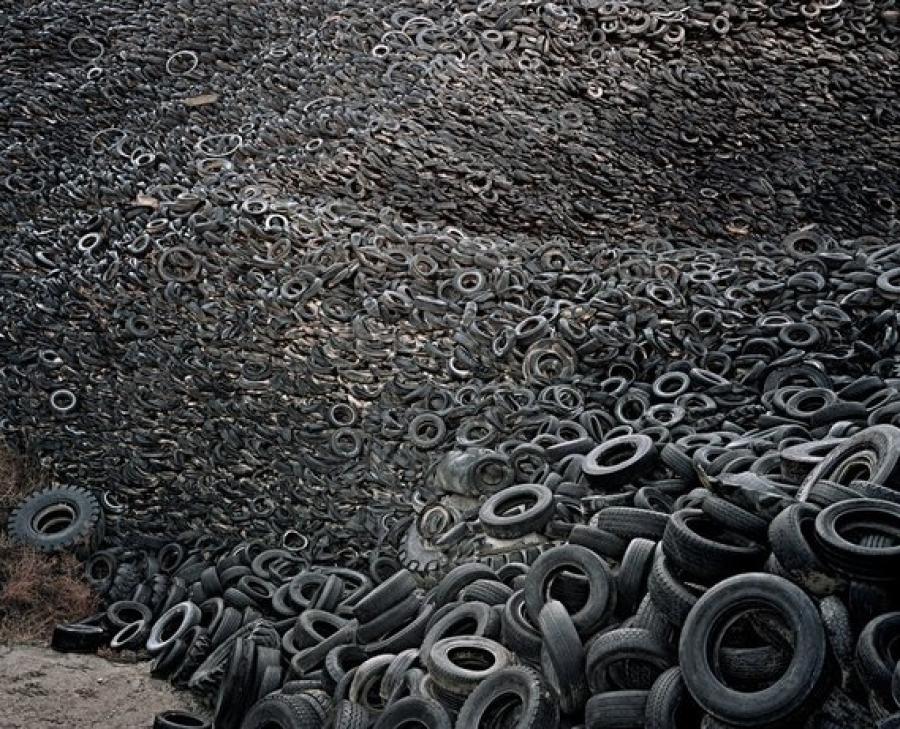 Tire yard. Photo by: Edward Burtynsky.