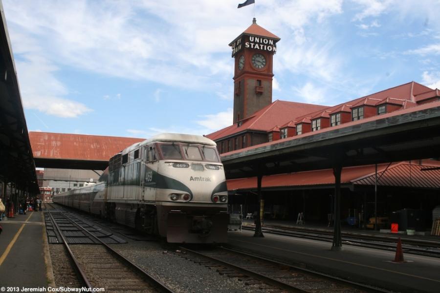 Amtrak will replace the service facility that supports its two long-distance trains — the Empire Builder and Coast Starlight.
(subwaynut.com photo)