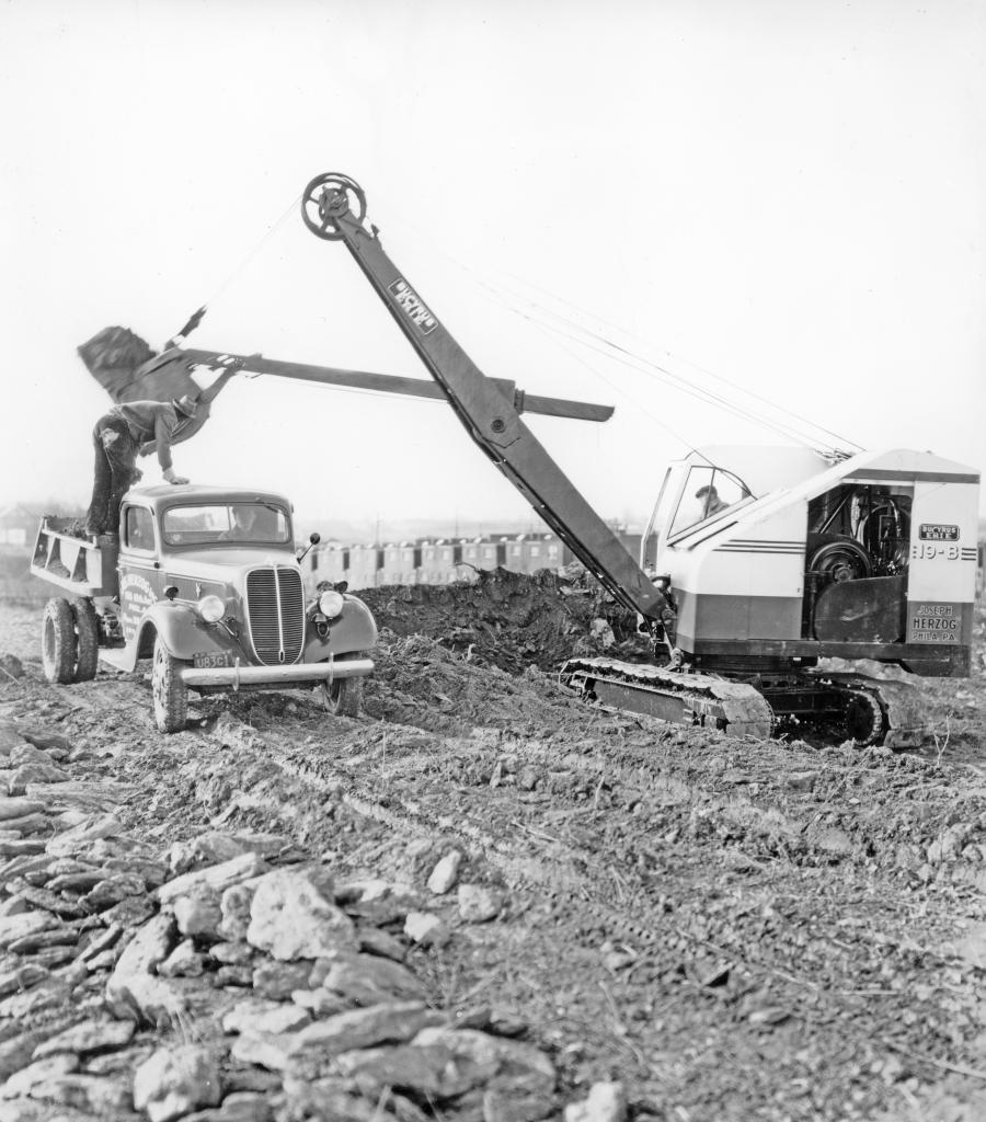 A Bucyrus-Erie 19-B shovel owned by Joseph Herzog in Philadelphia, Pa.