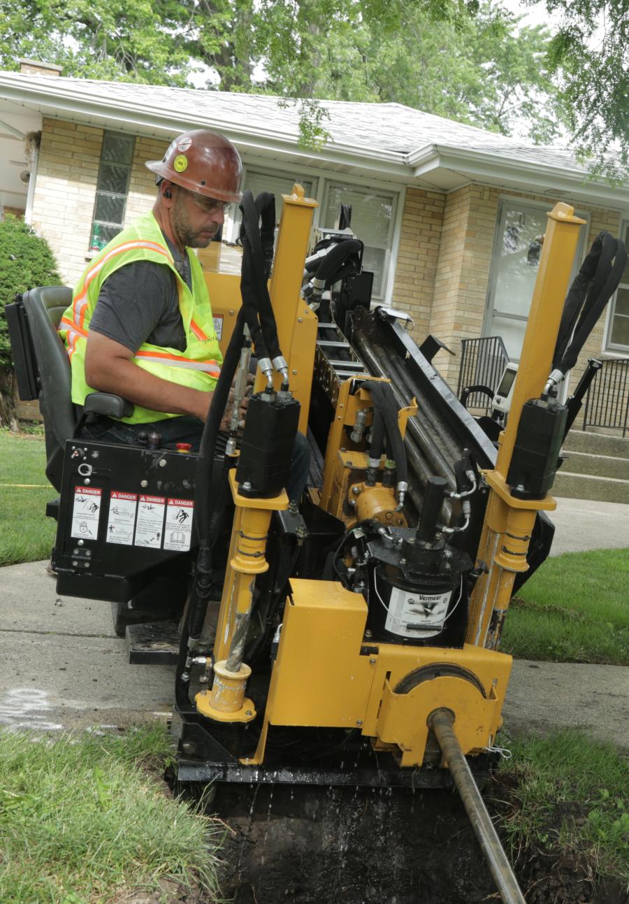 The Vermeer D8x12 horizontal directional drill is equipped with a 48 hp (35.8 kW) Kohler diesel engine and offers 1,000 ft-lb (1,355.8 Nm) of spindle torque and 7,850 lbs. (34.9 kN) of thrust/pullback.