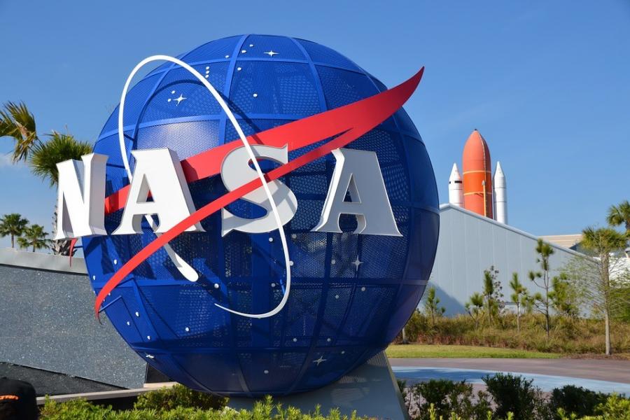 A NASA official will announce the launch of a new nationwide competition to identify firms that can use technology and robots to remotely construct astronaut facilities on the planet Mars.