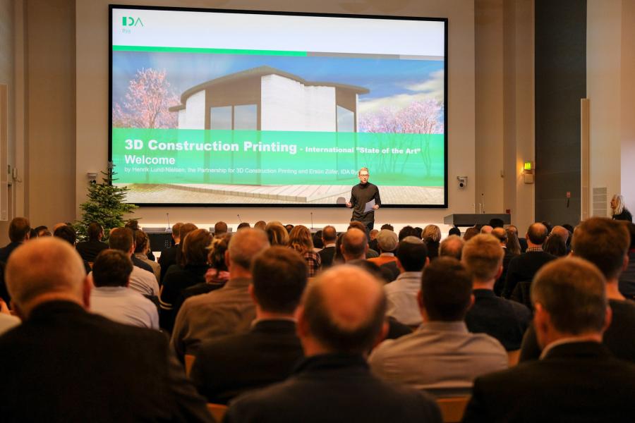 More than 200 attendees had the opportunity to hear presentations from companies like Winsun, Apis Cor, Sika, Xtree and many others.