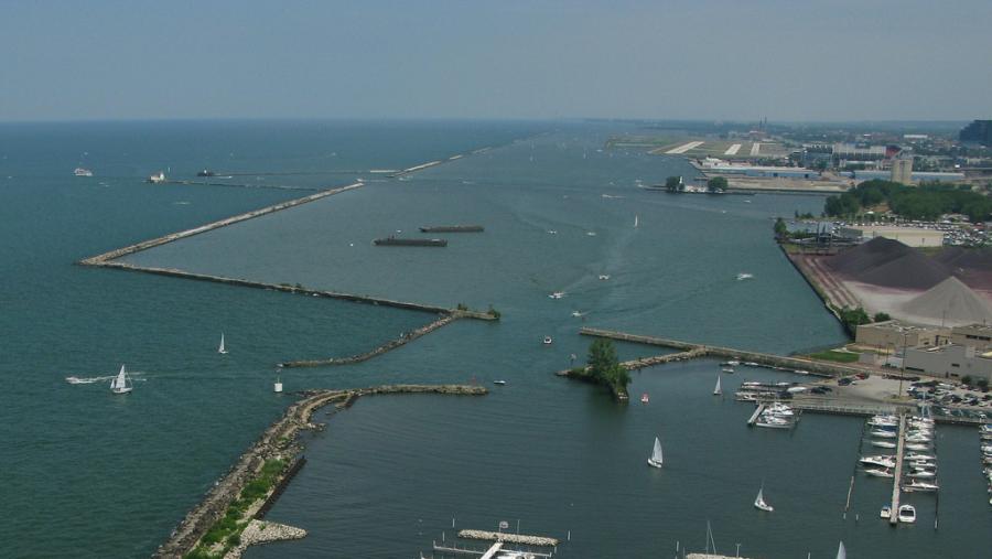 The federal agency that maintains shipping channels along Lake Erie has dropped its appeal of a federal judge’s ruling over the dredging of Cleveland’s harbor.