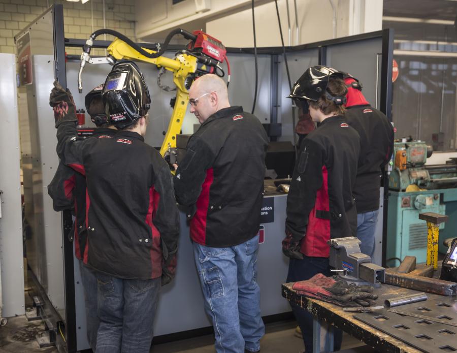 The LEEPS program supports welding instructors at every level – from junior high school to technical college and beyond.