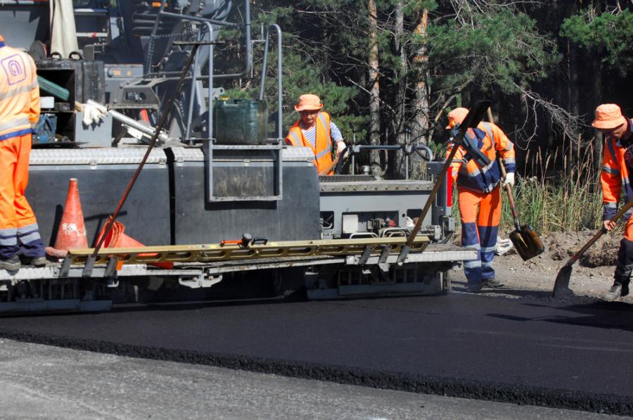 260 two-lane mi. of roadway have been resurfaced in Connecticut this last construction season.