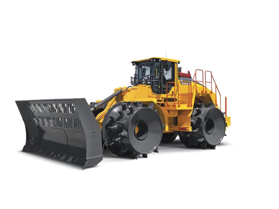 The LC450H landfill compactor, Volvo’s first purpose-built landfill compactor for the North American market, is powered by a 416-hp Volvo D13J Tier IV Final engine.