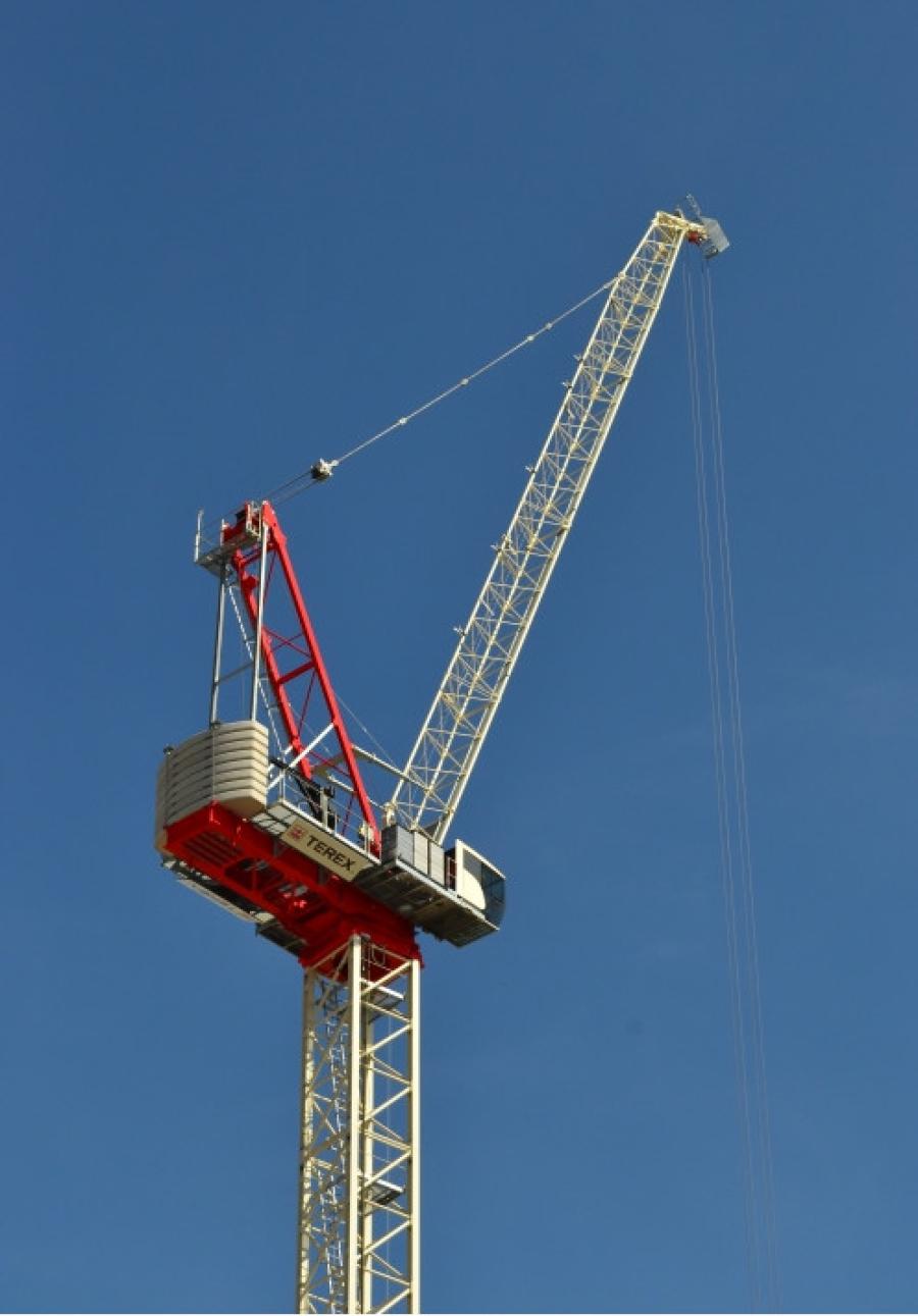 Seven different jib configurations from 98.4 to 200 ft. (30 to 61 m) on this new Terex crane give contractors the flexibility to meet a range of jobsite reach needs.
