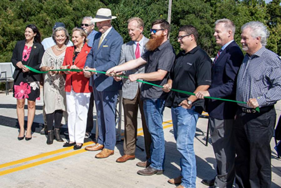 Officials held a ribbon-cutting ceremony on the newly constructed MacArthur Blvd. bridge in Deer Creek. As part of the County Improvements for Roads and Bridges program, this bridge replacement was crucial to combating flooding in the Deer Creek area.
(ODOT photo)