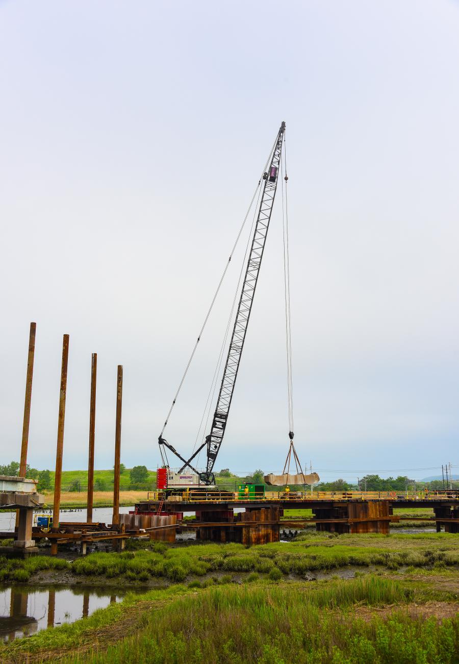 Middlesex Corporation of Littleton, Mass., recently purchased a 150-ton (136.08-t) 238 HSL lattice crawler crane from Wood’s CRW Corp.