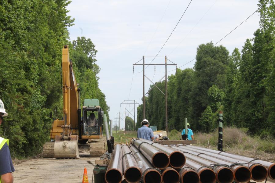 Work gets under way on the Comite River Diversion Canal Project in East Baton Rouge, La.
(LaDOTD photo)
