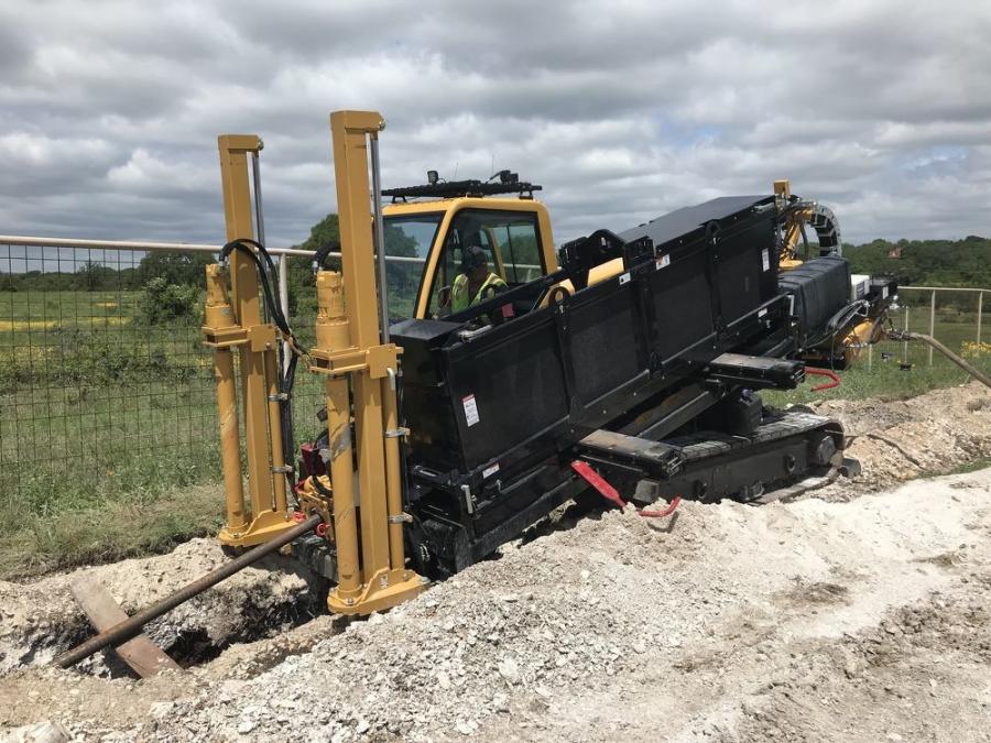 When the discovery of flint rock threatened a gas pipeline project outside of San Antonio, Texas, M&G Contractors turned to Vermeer’s D40x55DR S3 Navigator horizontal directional drill (HDD) to complete the job.