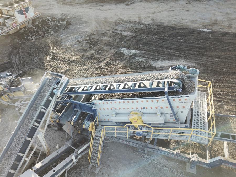 North American-developed technology — including the F-Class vibrating screen — demonstrates the advanced innovations of Haver & Boecker Niagara engineering. The F-Class helps maximize screening efficiency and also is available as a portable plant to accommodate mobile operations.