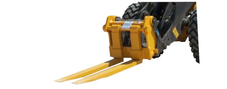 The multi-use fork spacing means there is no need to switch forks back and forth for lifting and quarrying.