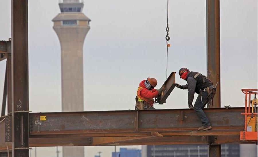 Construction of the terminal continued during the pandemic, with approximately 800 workers now on site. (PANYNJ photo)