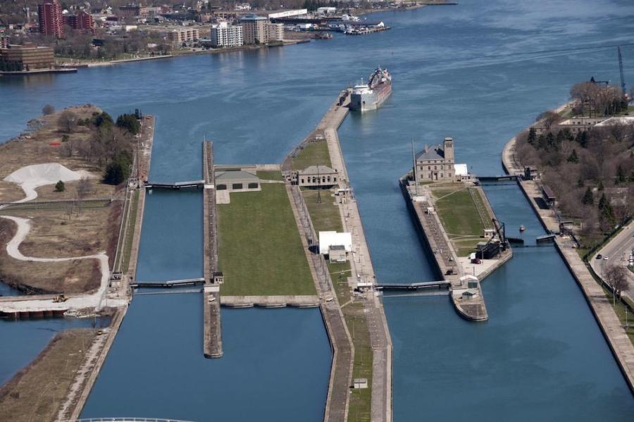 An artist’s rendition that illustrates what it might look like if a second Poe-sized lock replaced two of the older locks.
(U.S. Army Corps of Engineers photo)