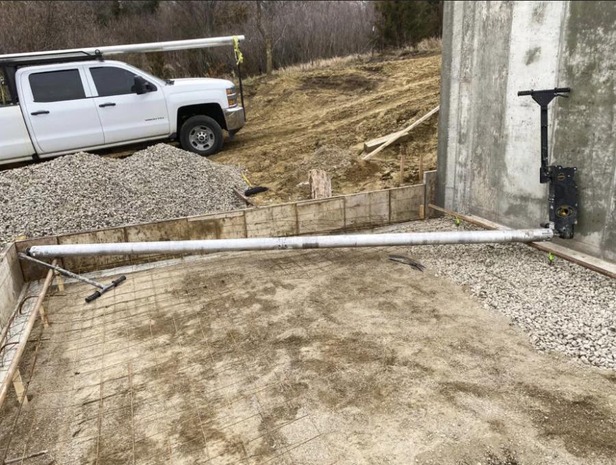 With the Lynx Screed, crews can adapt to various sized concrete pours faster than non-modular systems, which require custom ordering dedicated pipe lengths. Additionally, the Lynx Screed eases logistics challenges for jobs requiring pipe lengths up to 22 ft.