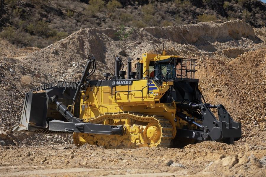 Komatsu D475A-8 Mining Dozer Delivers More Production, Longer Life