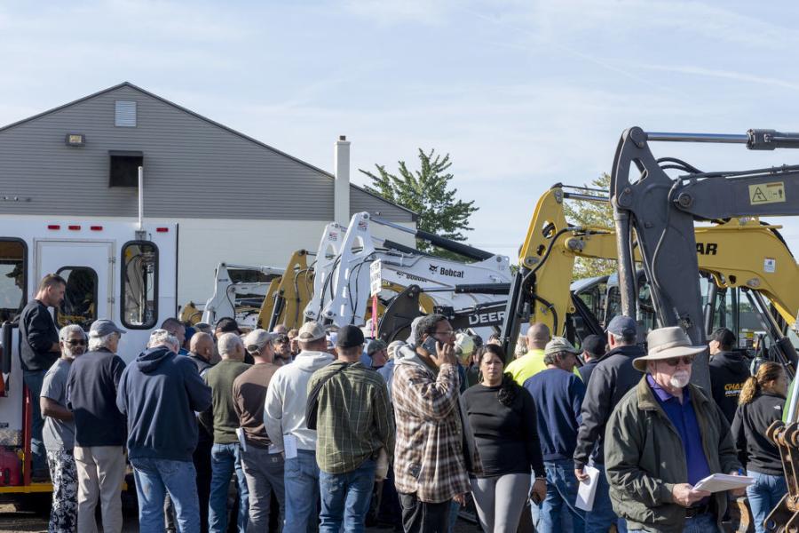 The Oct. 2 onsite auction featured 390 lots held at Sales Auction Company in Windsor Locks, Conn.