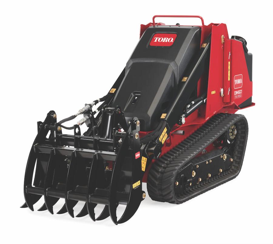 Featuring Dingo TX 1000 traction controls and a dedicated stand-on platform, the Dingo TX 700 is easy-to-use and boasts increased comfort and visibility.
