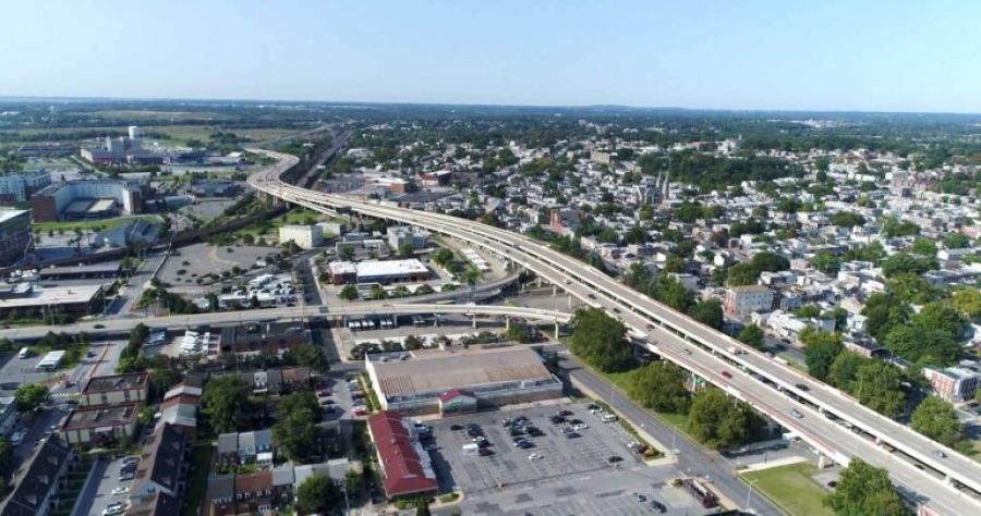 A 4-mi. stretch of I-95, seen here looking south through the city of Wilmington. (DelDOT photo)