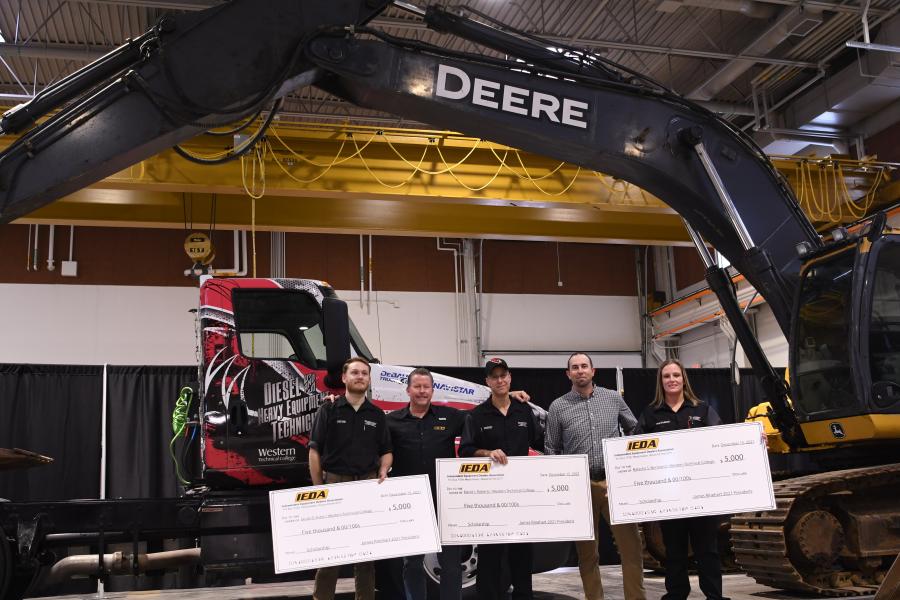 The Independent Equipment Dealers Association’s 2021 President, James Rinehart and Executive Director Dave Gordon traveled to Lacrosse, Wis., to personally award $5,000 scholarships to future equipment technicians studying at Western Technical College. (L-R): Jacob Evers, Dave Gordon, David Roberts, James Rinehart and Natasha Normand.