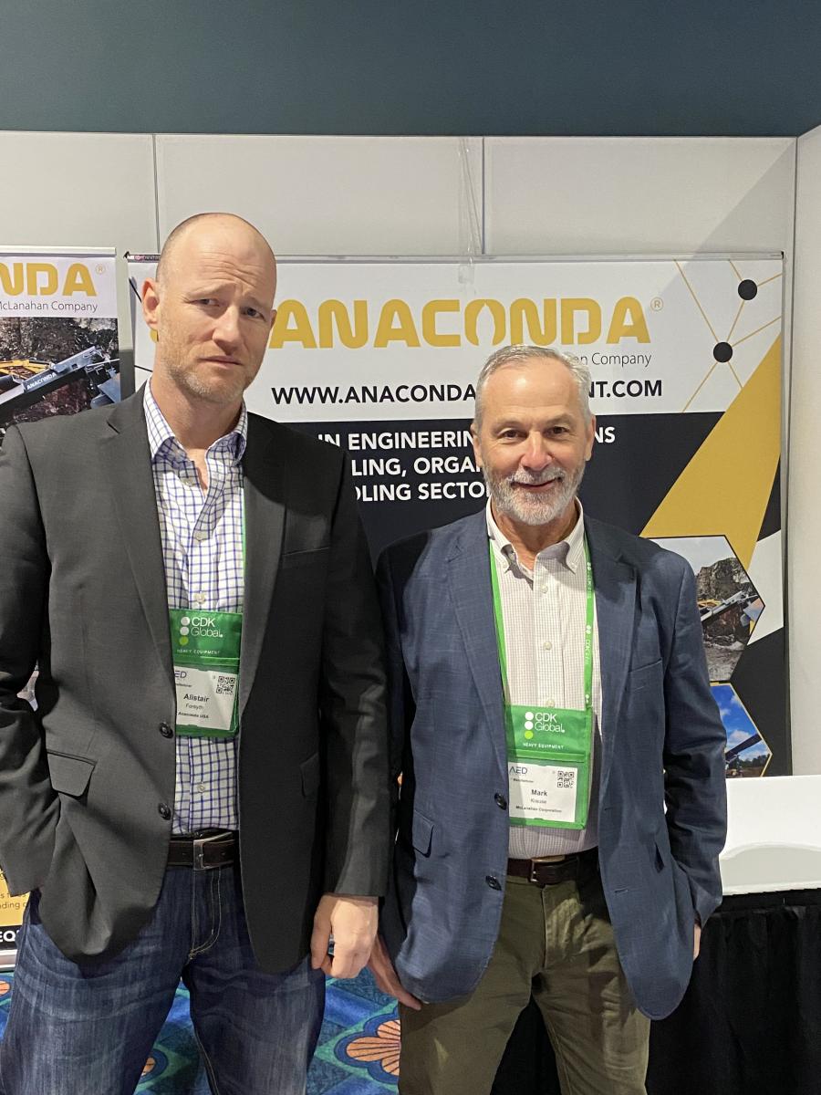 Alistair Forsyth (L) of Anaconda and Mark Krause of McLanahan teamed up at AED to offer innovative aggregate processing equipment.