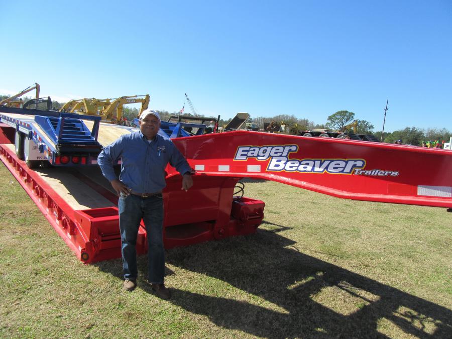 In the exhibitor equipment display area, Eager Beaver Trailers’ Johnny Gomez was on hand to discuss the company’s lineup of trailers at the auction.