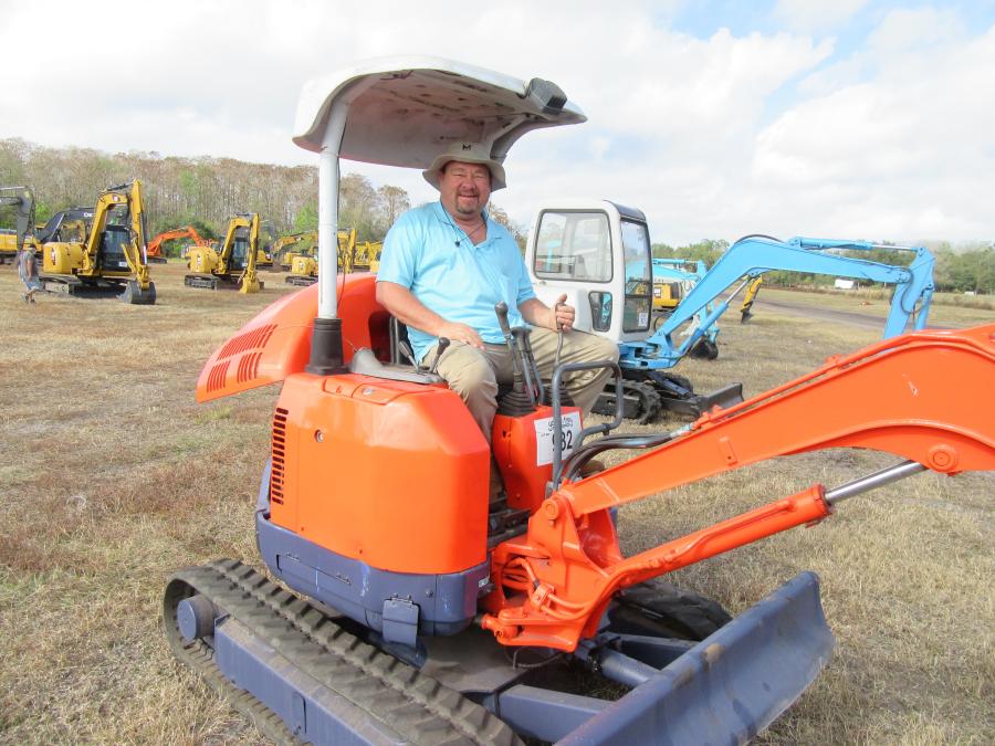 Terry Lankford of Tennessee-based Terry Lankford Landscape and Mulch LLC tried out this Kubota mini-excavator.