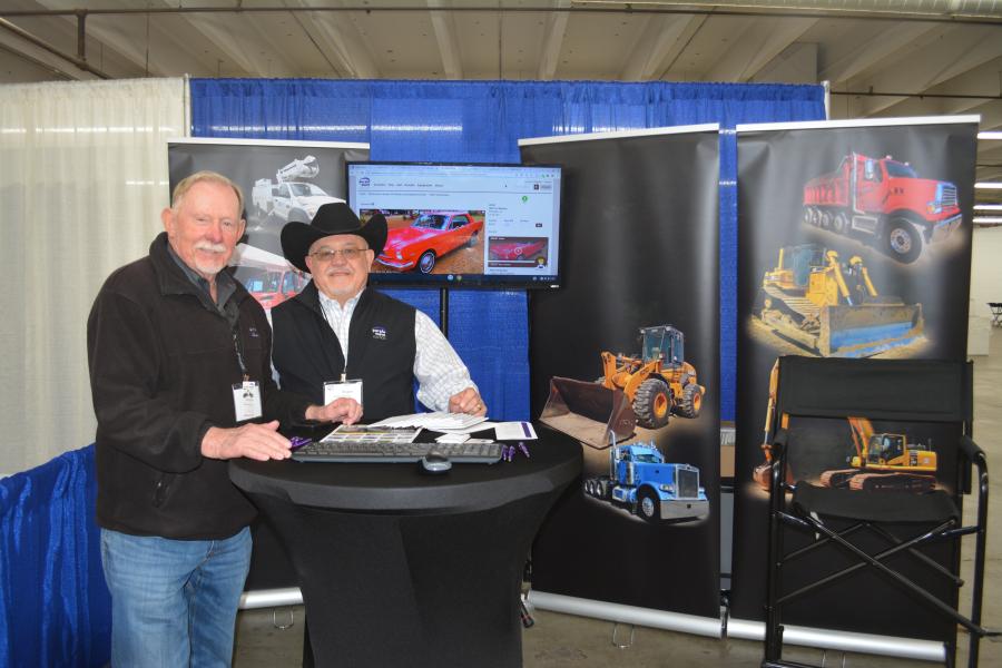 John Rogers (L) and Roger Kisner of Purple Wave Auctions offered advice to attendees about marketing their equipment assets.