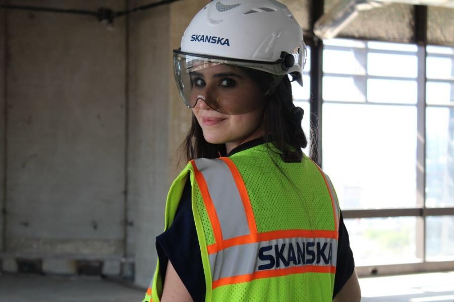 After starting her degree in Architecture from Universidad de Monterrey and wanting to leave home to continue her education in Architecture and Construction Science and Management in the United States, Martinez landed an internship at Skanska in 2017.