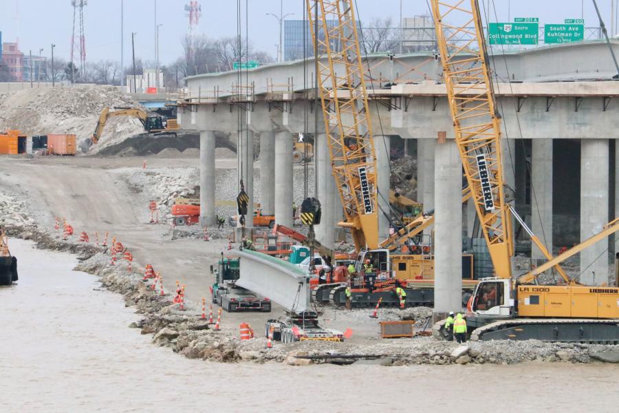 The Ohio Department of Transportation (ODOT) is overseeing separate projects in Wood and Lucas counties which includes I-75 widening, reconstruction and bridge replacement at a total cost of $352 million.
(Rebecca Dangelo photo)