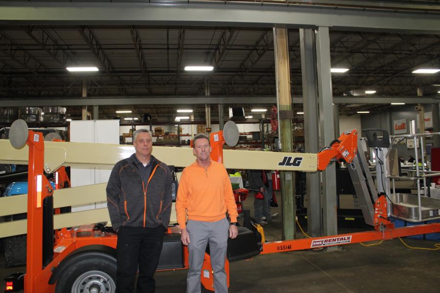 JLG, Hagerstown, Md., was on hand with Karl Newton (L), district manager, and Kevin Dye, district aftermarket sales manager, with the JLG t500j — electric- or engine- powered. JLG scissor lifts are engineered to handle more workers and more supplies in one shot.